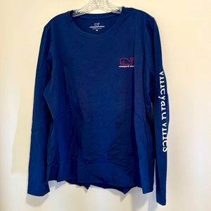 Vineyard Vines, XL navy ladies long sleeved t-shirt with logo